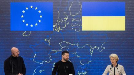 Ukraine's President Volodymyr Zelenskiy, European Commission President Ursula von der Leyen and European Council President Charles Michel attend a news briefing after EU summit, as Russia's attack on Ukraine continues, in Kyiv, Ukraine February 3, 2023.